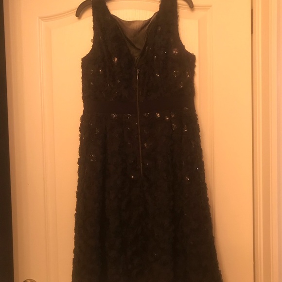 Beautiful black dress - Picture 2 of 2